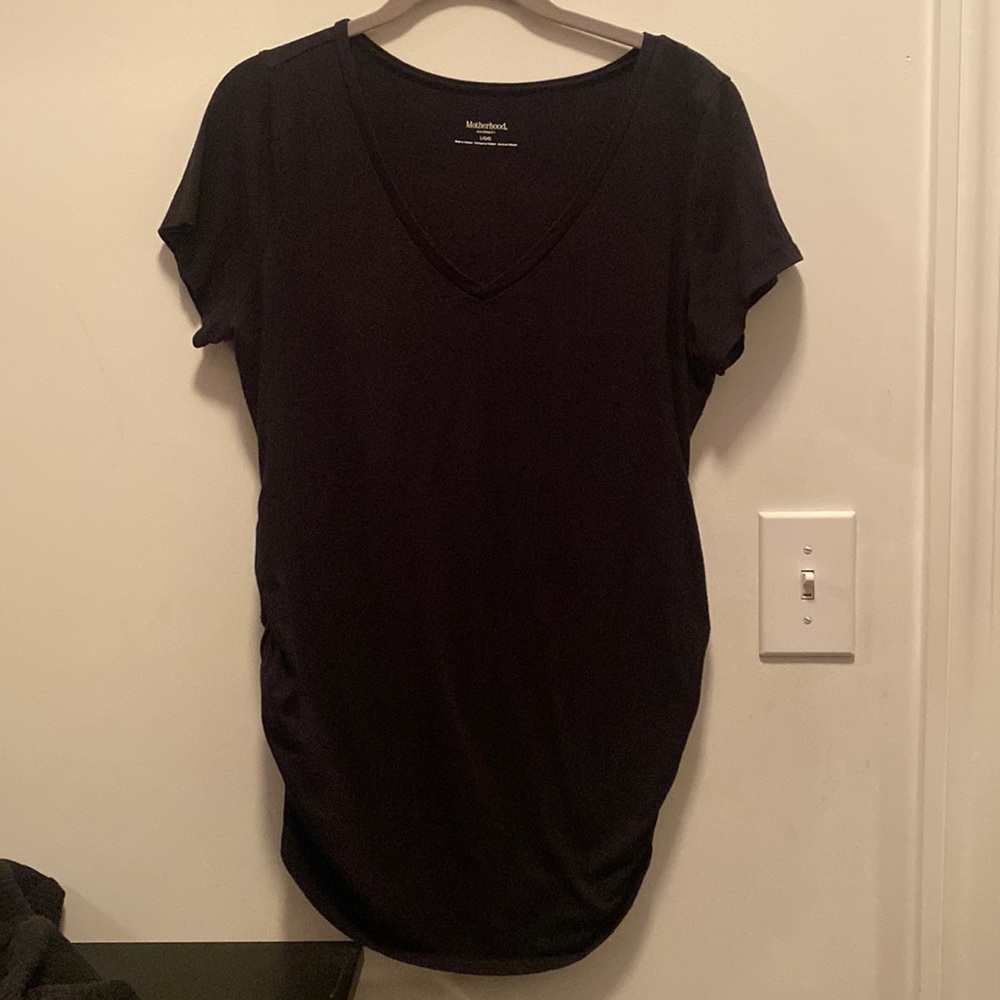 Motherhood Maternity black v neck tee